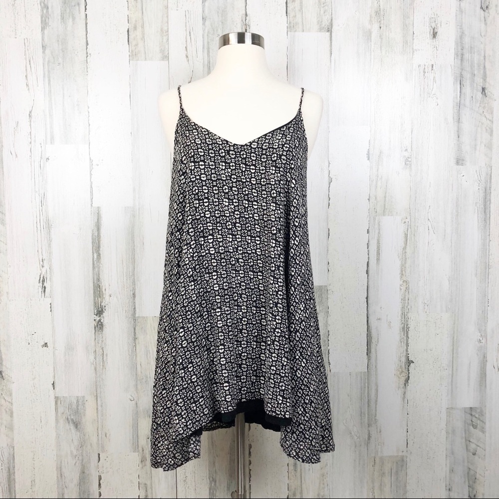 3/$15 URBAN OUTFITTERS - ECOTE TUNIC